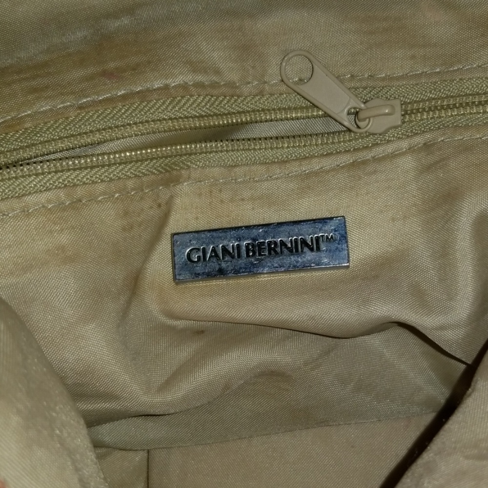 Purse - Picture 4 of 4